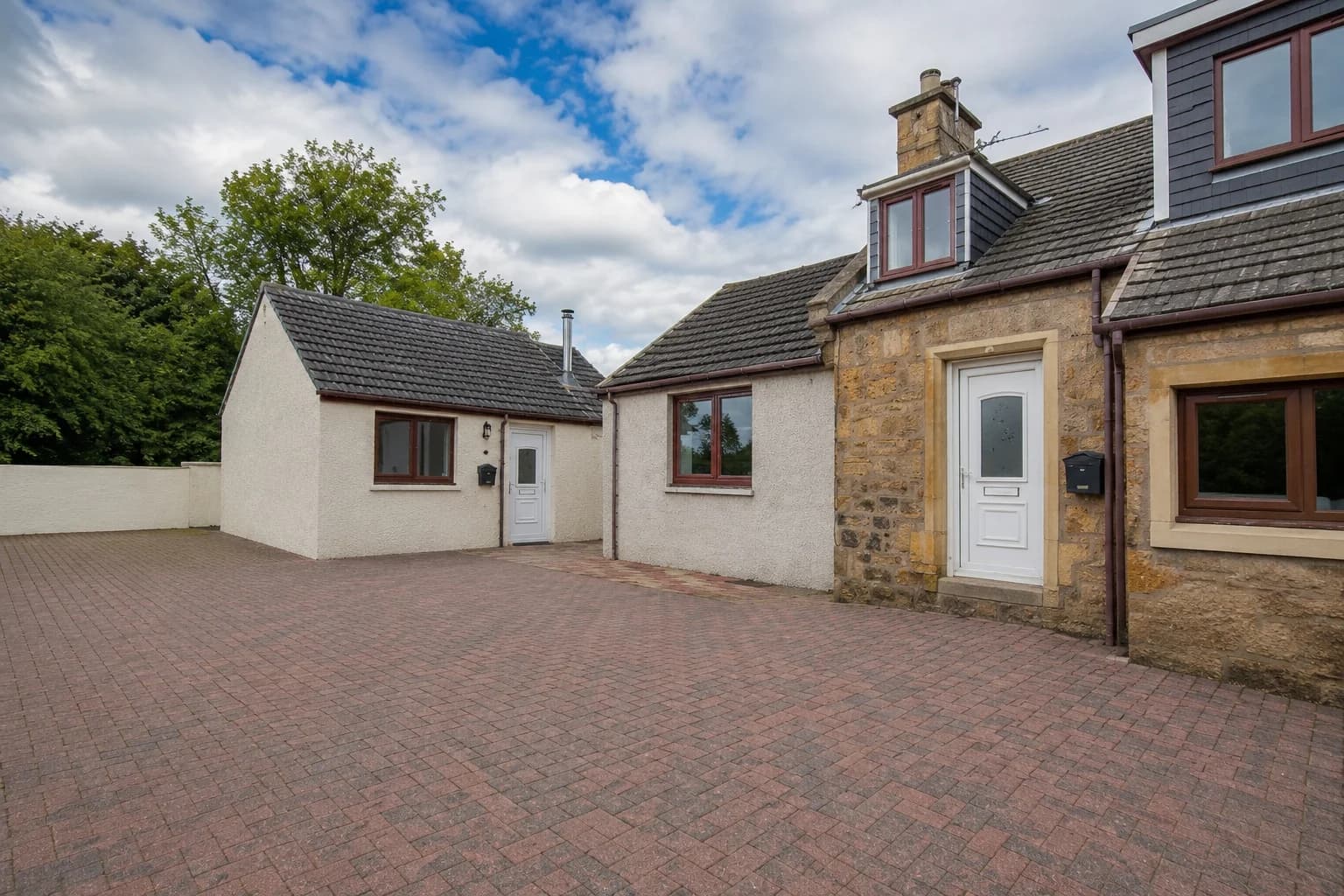 Both units at Mardon Holiday Home, group accommodation for up to eight near Inverness