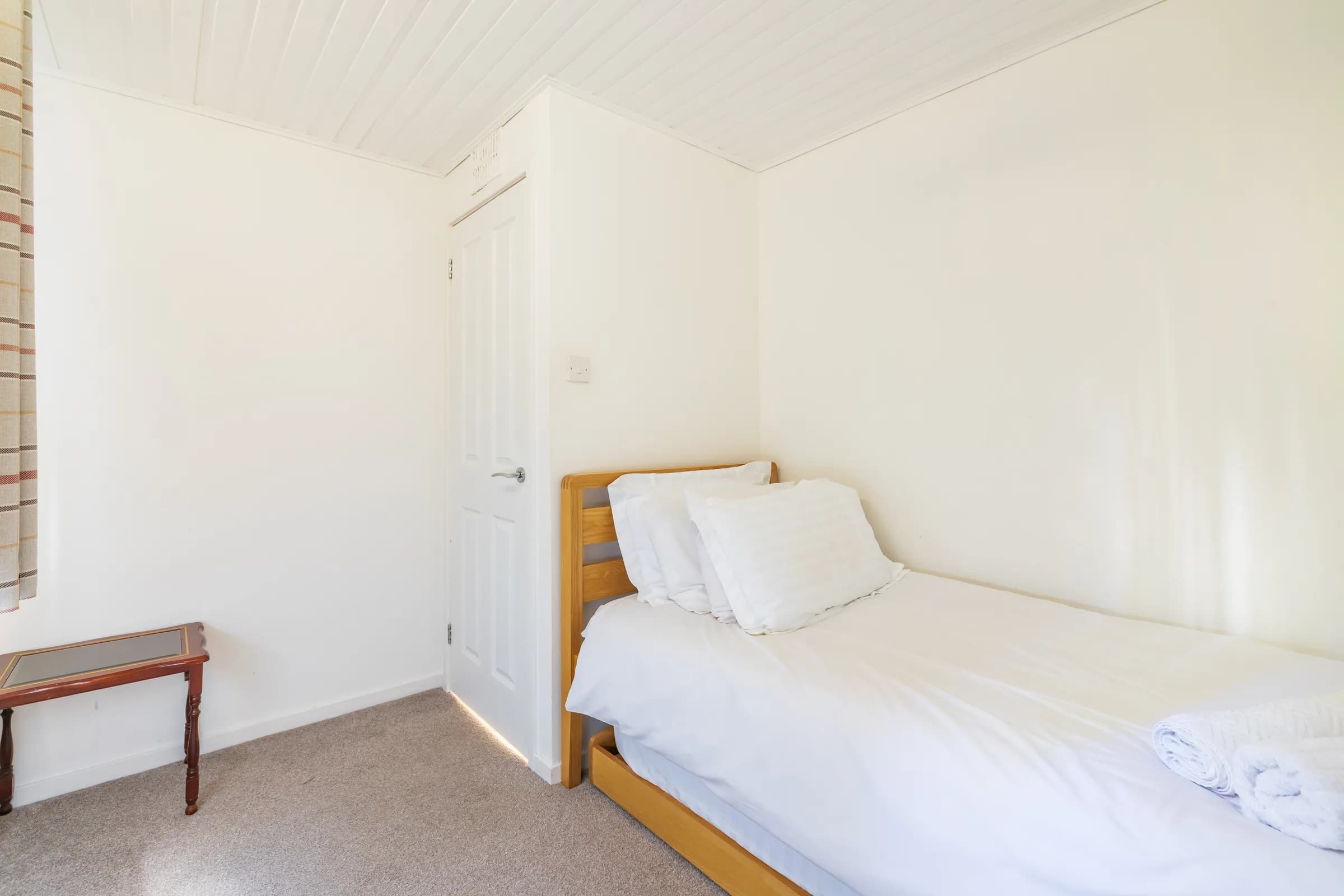 Master bedroom, second view